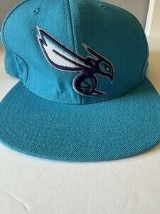Charlotte Hornets Hat Teal Snapback NBA Basketball Adult Logo Cap Mitchell &Ness
